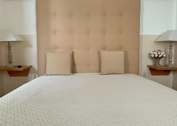 Duarte - Casa T1 - Com Vista Mar *